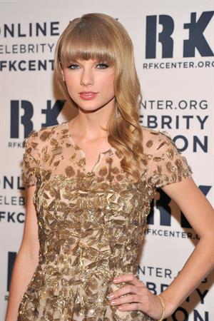 Taylor Swift Ripple of Hope Gala at The New York Marriott Marquis March 12, 2012 