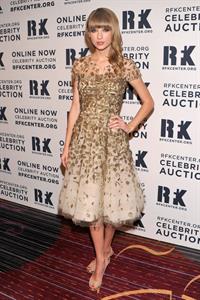 Taylor Swift Ripple of Hope Gala at The New York Marriott Marquis March 12, 2012 