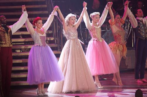 Taylor Swift performing live at prudential center in Newark July 20, 2011