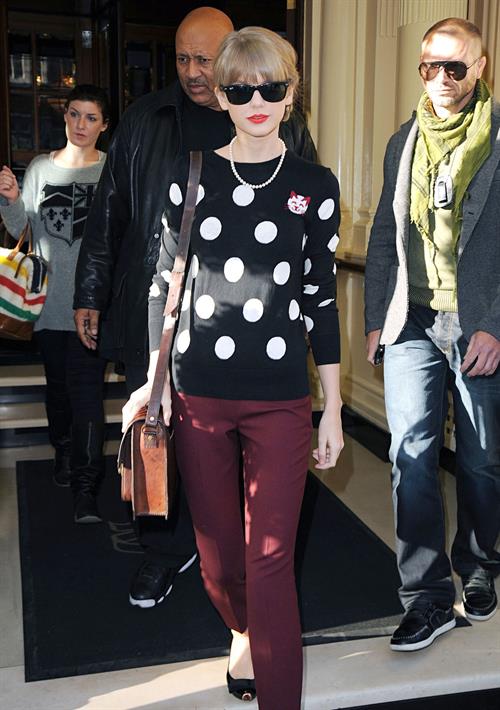 Taylor Swift leaving her hotel in London 11/7/12
