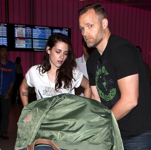 Kristen Stewart – Los Angeles airport arrival 10/4/13  