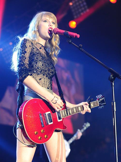 Taylor Swift - BBC Radio 1's Teen Awards in London 10/07/12