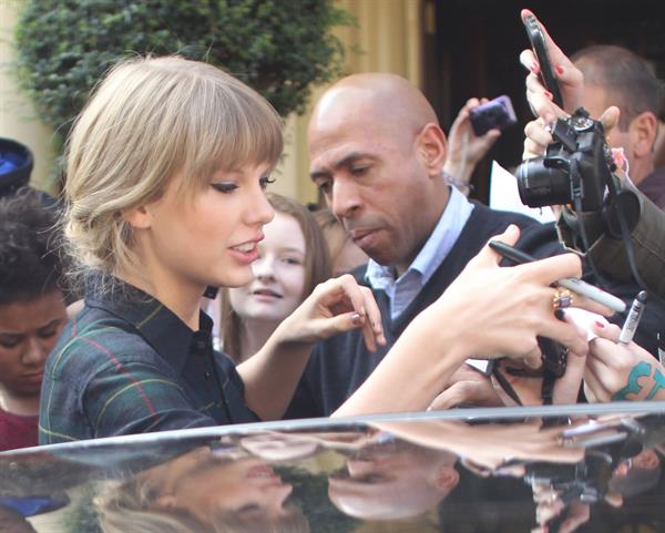 Taylor Swift leaving her hotel in London 10/6/12