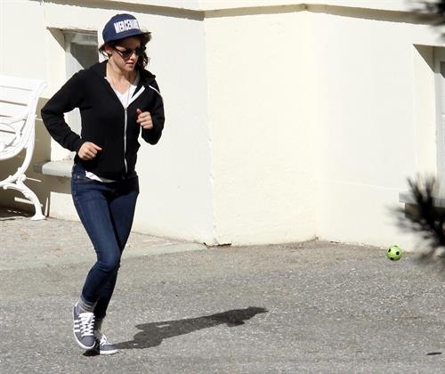 Kristen Stewart playing with a ball on the set of  Sils Maria  in Switzerland September 20, 2013  