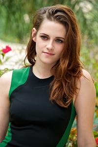Kristen Stewart Breaking Dawn Part 2 Press Conference Portraits 11/2/12 in Los Angeles