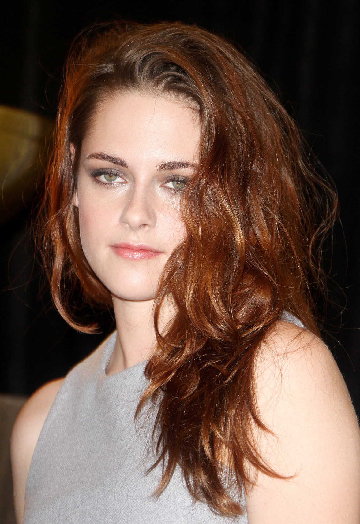 Kristen Stewart at Hollywood Foreign Press Association's Cecil B. Demille Award presentation in Beverly Hills 11/1/12