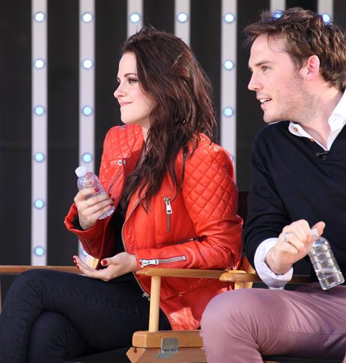 Kristen Stewart - MTV's  Snow White & the Huntsman  Sneak Peek at Universal Citywalk (May 29, 2012)