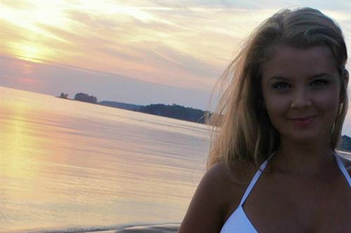 Angelika Nina Melnyk