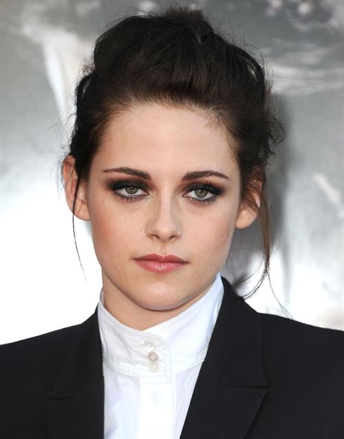 Kristen Stewart - Screening of  Snow White and the Huntsman  in Los Angeles - May 29, 2012