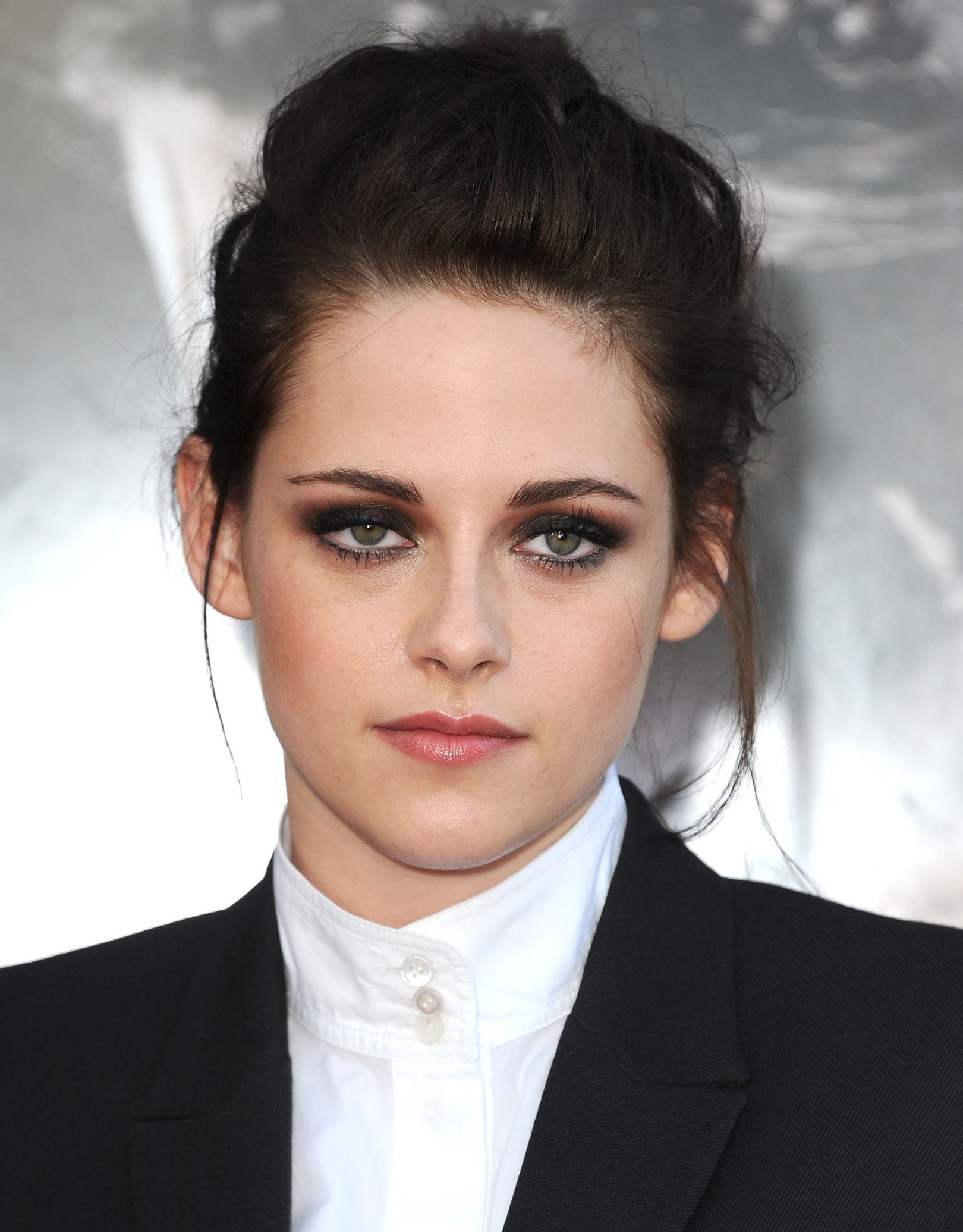 Kristen Stewart Pictures Kristen Stewart - Screening of Snow White and the Huntsman in Los Angeles - May 29, 2012