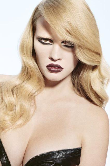 Lara Stone