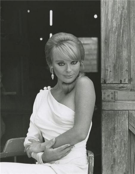 Elke Sommer