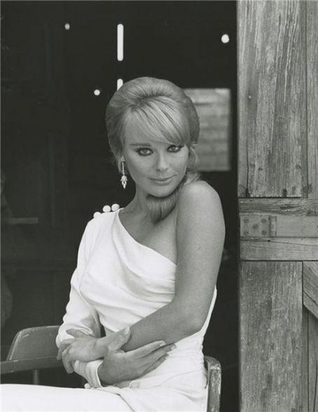 Elke Sommer