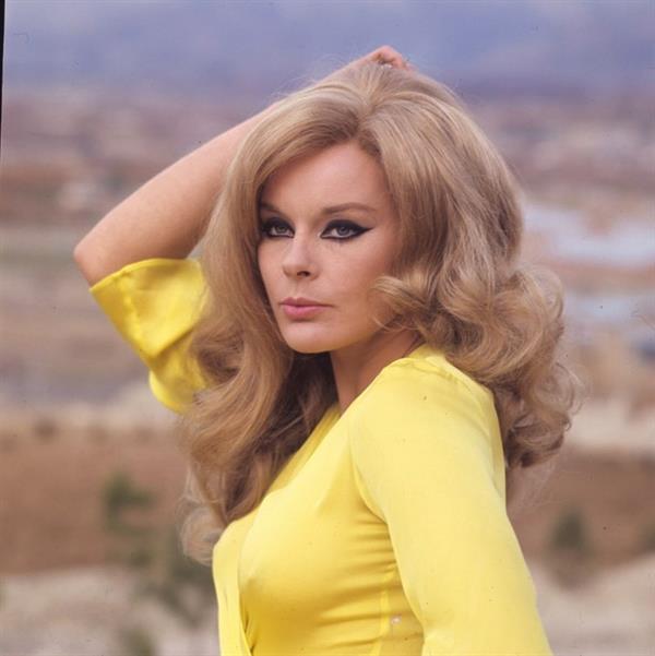 Elke Sommer