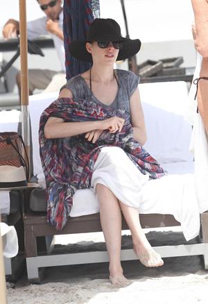 Anne Hathaway on a Beach in Miami 11 05 12 