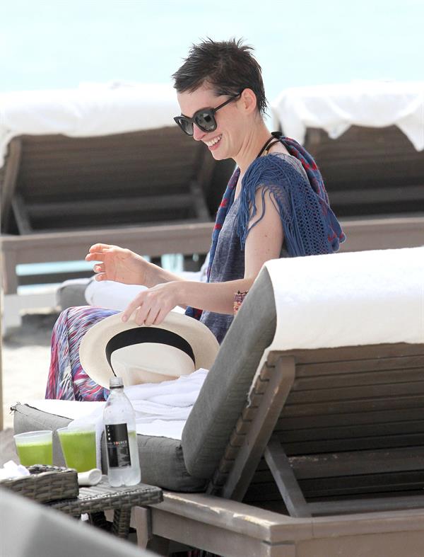 Anne Hathaway on a Beach in Miami 11 05 12 