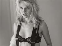 Naomi Watts in lingerie