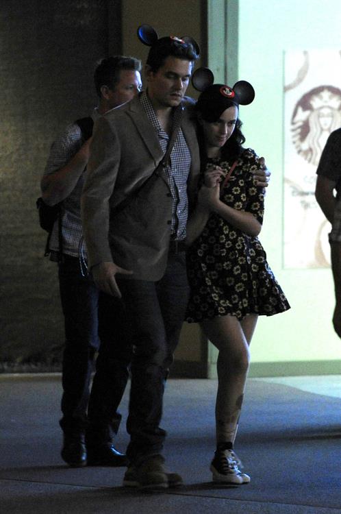 Katy Perry – candids at Disneyland in Anahiem 10/7/13  