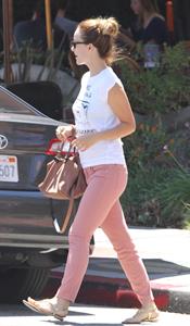 Olivia Wilde - at the Alcove Cafe in Los Feliz - August 15 2012