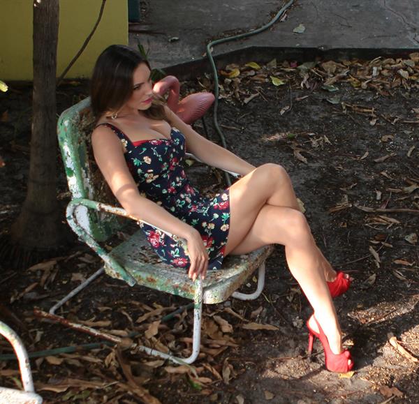 Kelly Brook - New Look Photoshoot In Miami February 4, 2013 