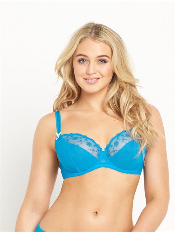 Iskra Lawrence in lingerie