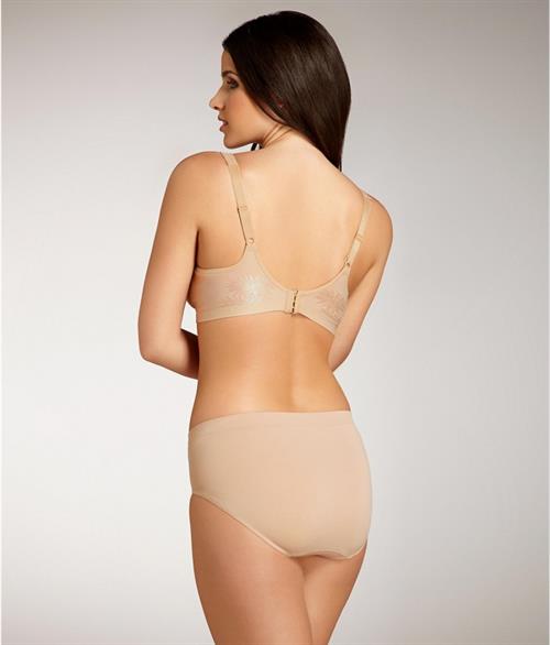 Tahnee Atkinson in lingerie - ass