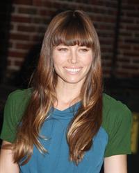 Jessica Biel Arrives for The Late Show With David Letterman in New York City (November 19, 2012) 