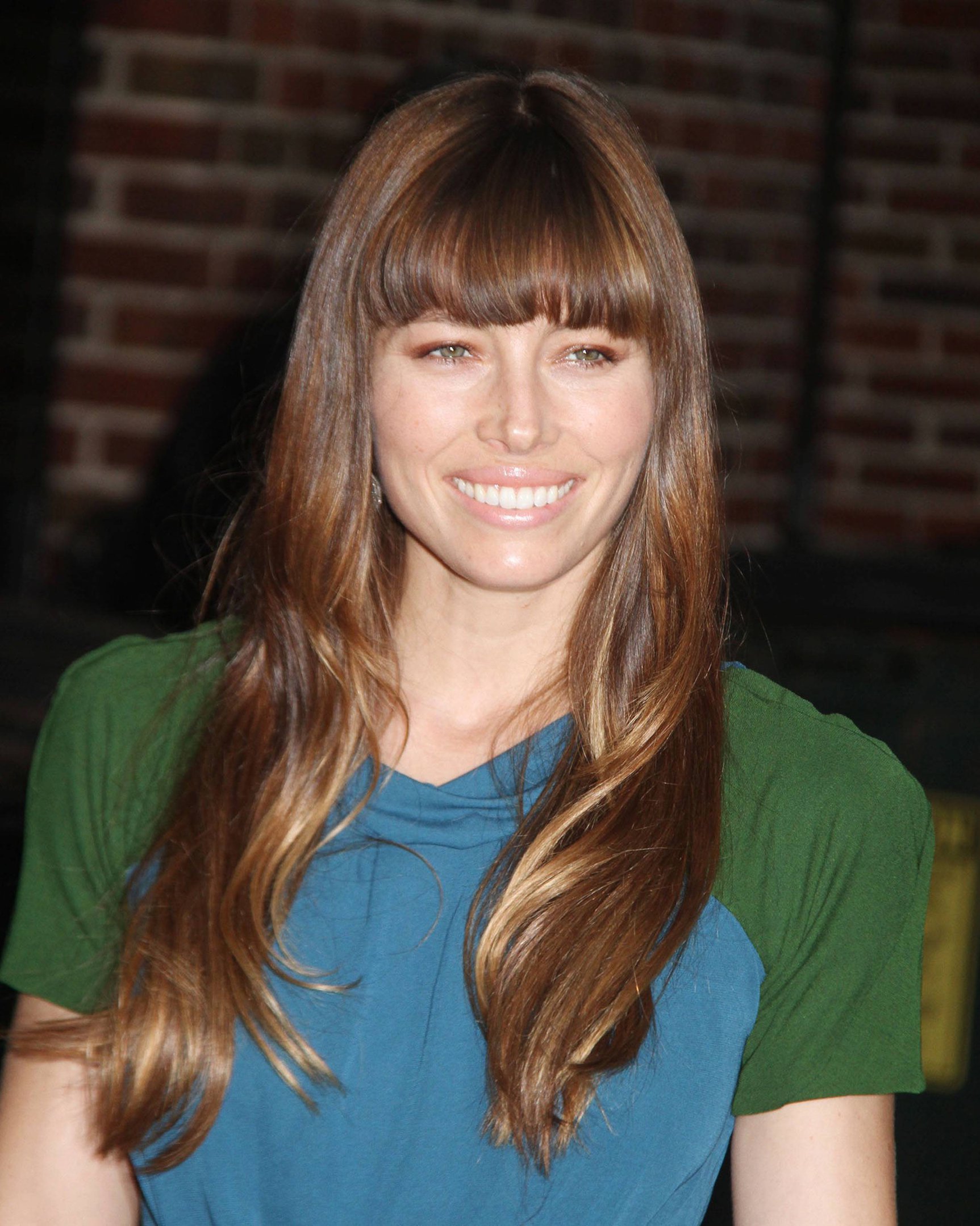 Jessica Biel Arrives for The Late Show With David Letterman in New York City (November 19, 2012) 