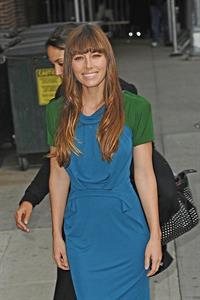 Jessica Biel Arrives for The Late Show With David Letterman in New York City (November 19, 2012) 