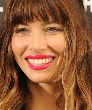 Jessica Biel poses at the Total Recall - Los Angeles Photo Call on July 28, 2012 in Beverly Hills, California