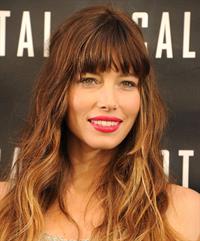 Jessica Biel poses at the Total Recall - Los Angeles Photo Call on July 28, 2012 in Beverly Hills, California