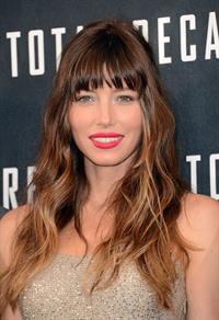 Jessica Biel poses at the Total Recall - Los Angeles Photo Call on July 28, 2012 in Beverly Hills, California
