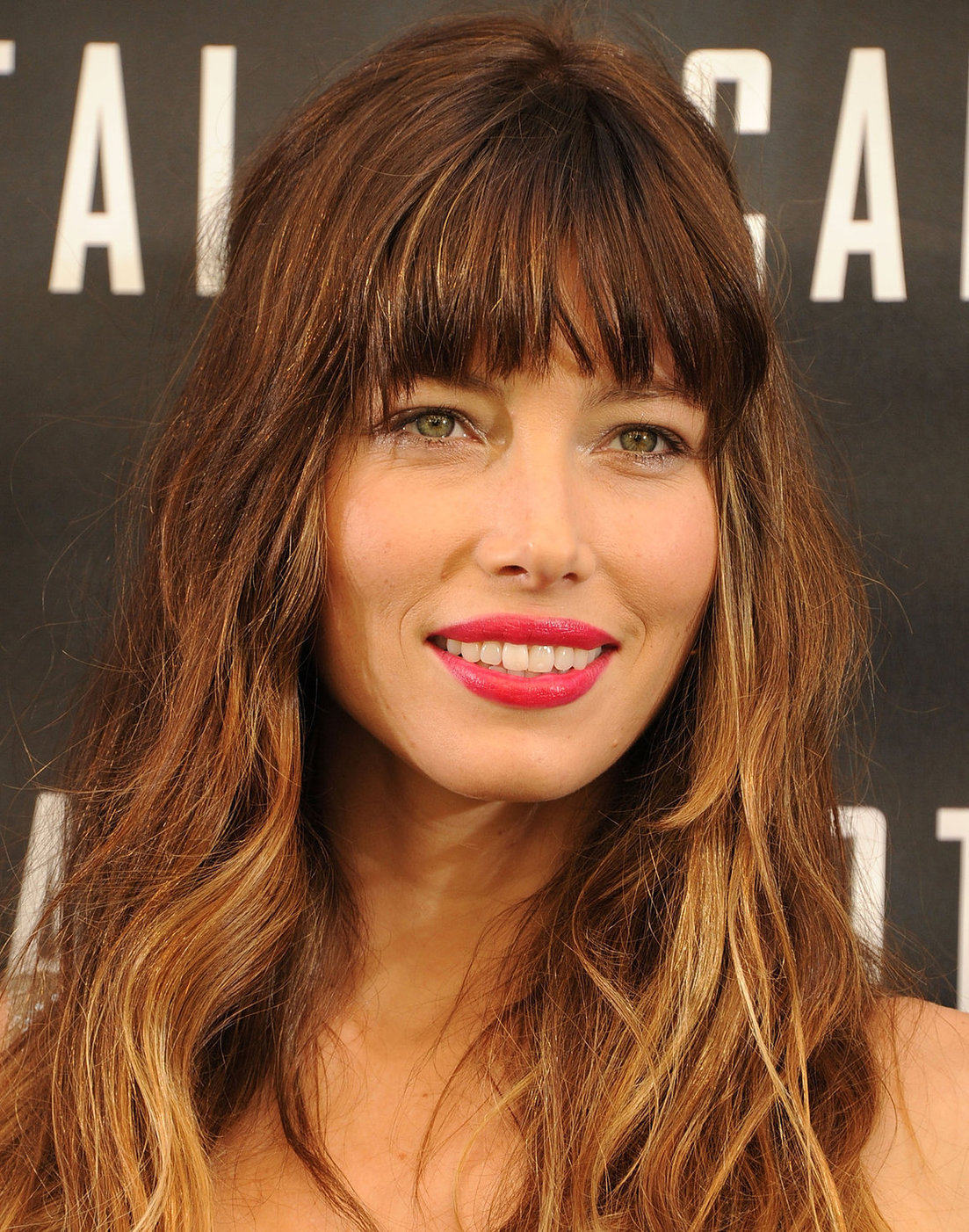 Jessica Biel poses at the Total Recall - Los Angeles Photo Call on July 28, 2012 in Beverly Hills, California