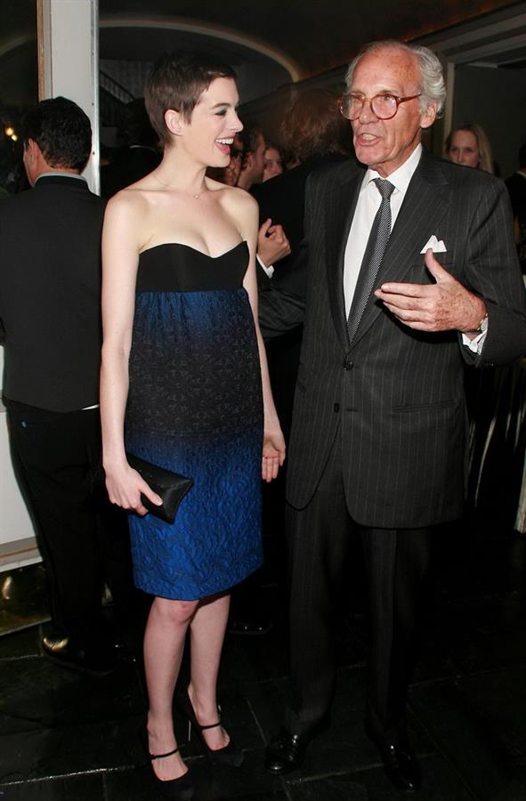 Anne Hathaway laphams quarterly first annual gala in ny 14 05 12 