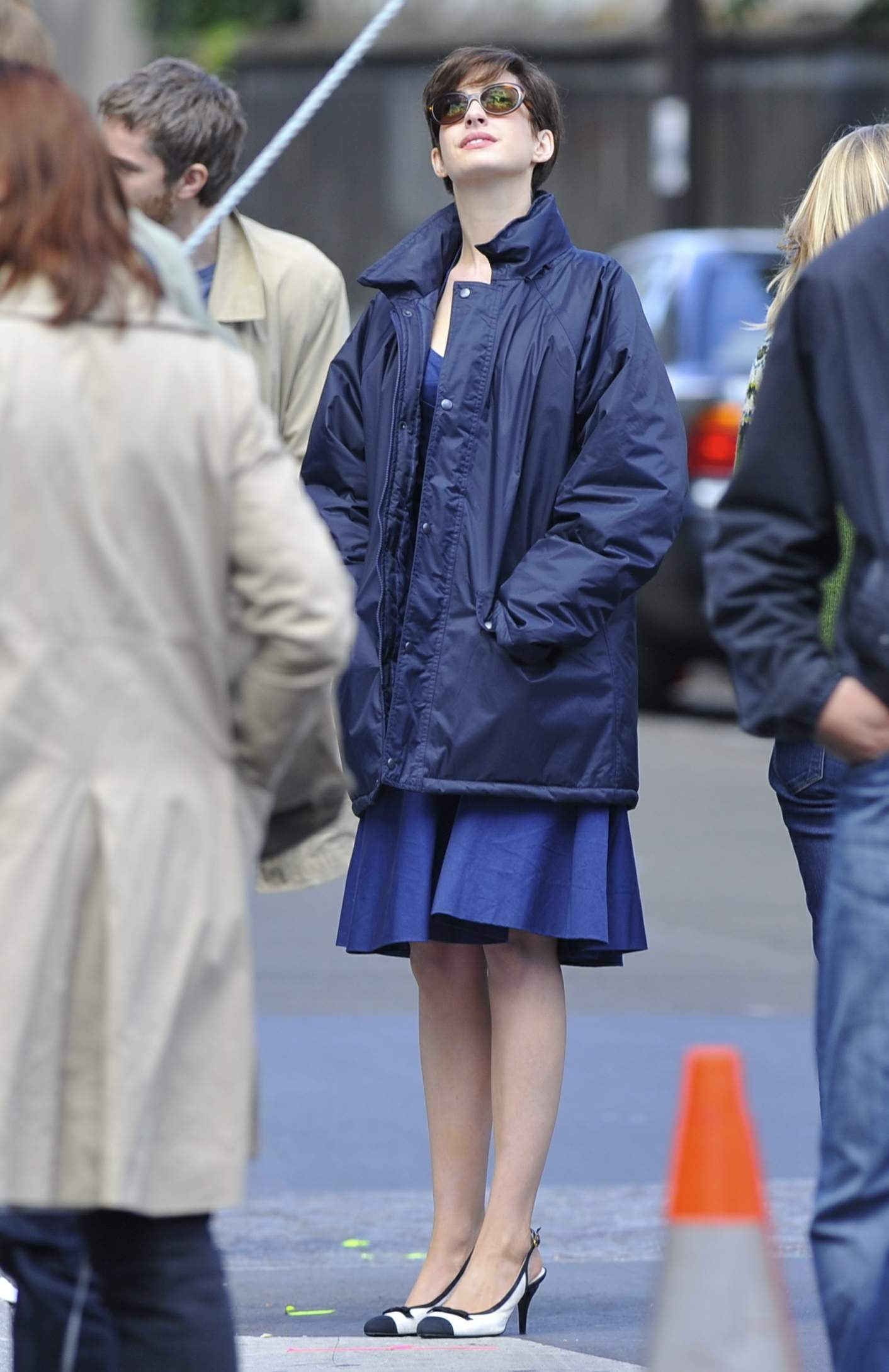 Anne Hathaway set of One Day in Paris August 31, 2013