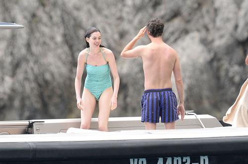Anne Hathaway on vacation in Italy July 22, 2011 
