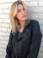 Hailey Bieber