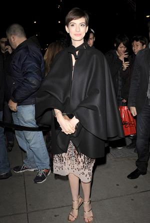 Anne Hathaway Attended the Museum of the Moving Image 27th Annual Black Tie Salute in New York Dec 11, 2012