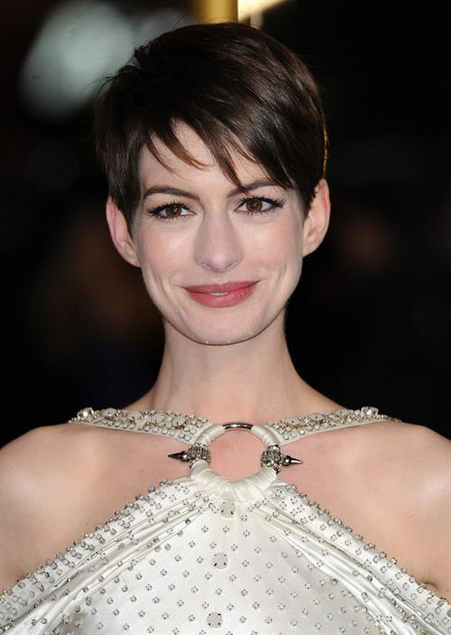 Anne Hathaway  'Les Miserables' World Premiere at the Odeon Leicester Square in London - December 5, 2012 