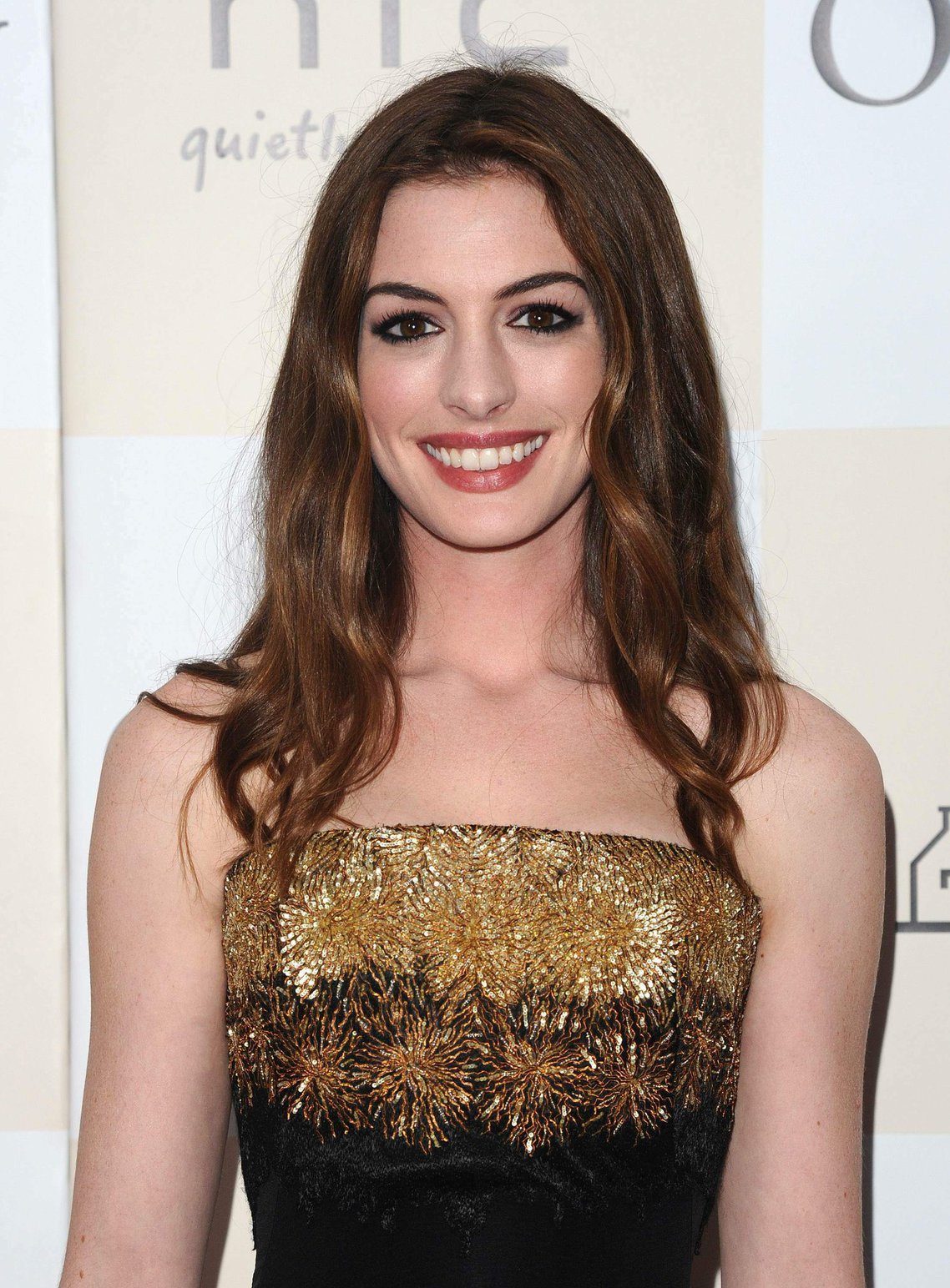 Anne Hathaway One Day Premiere in New York 8/8/2011 