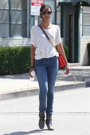 Zoe Saldana Stops By a Law Office in Beverly Hills on May 11, 2011 