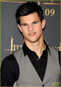 Taylor Lautner