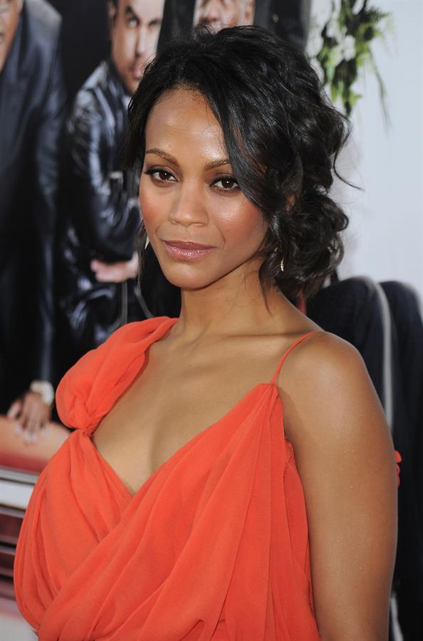 Zoe Saldana @ Death At A Funeral Los Angeles Premiere 12/04/10  