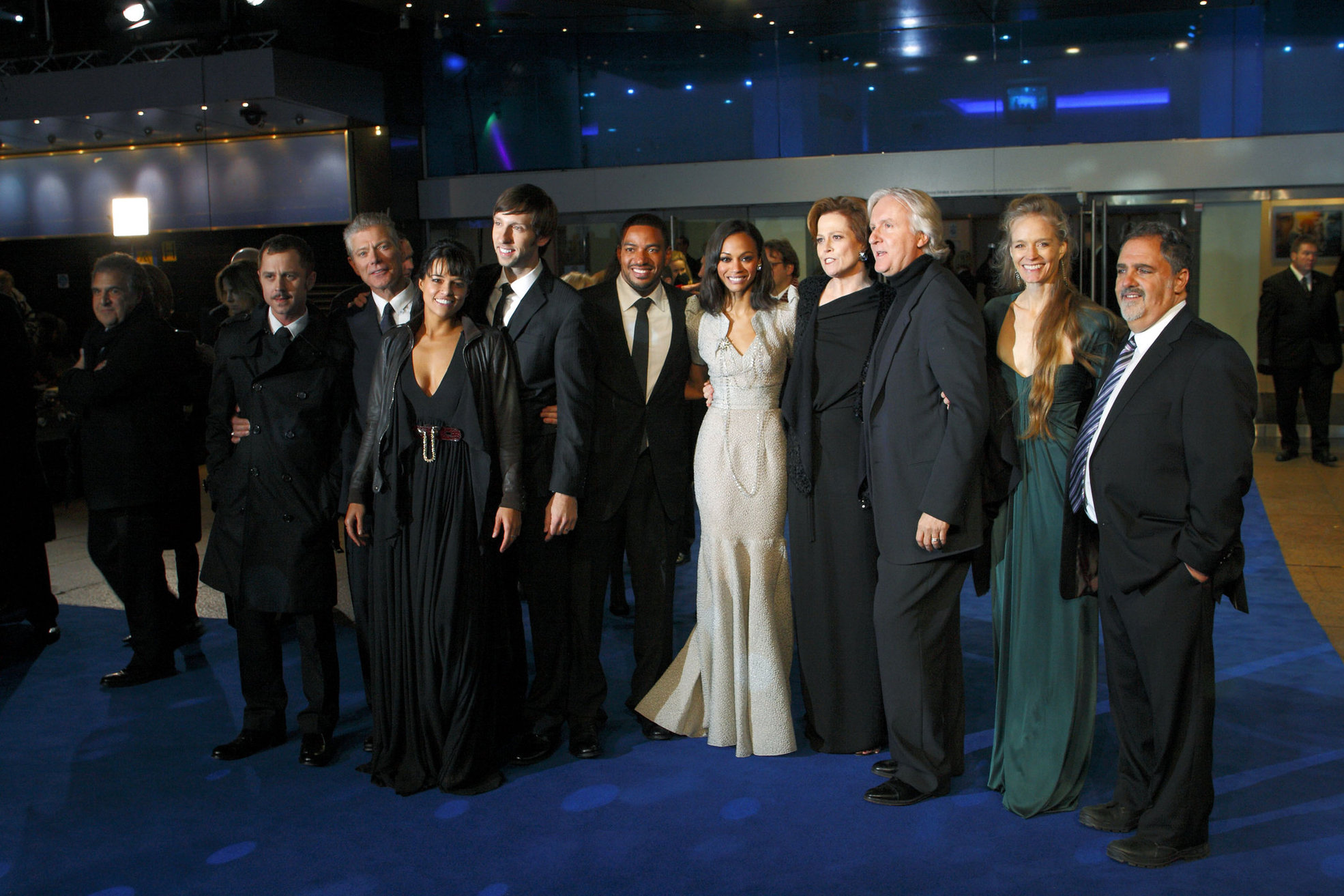 Zoe Saldana at  Avatar  World Premiere in London 10-12-2009