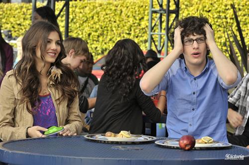 Victoria Justice Victorious Season 3-Episode 8 'April Fools' Blank' stills 