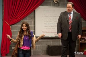 Victoria Justice Victorious Season 3-Episode 8 'April Fools' Blank' stills 
