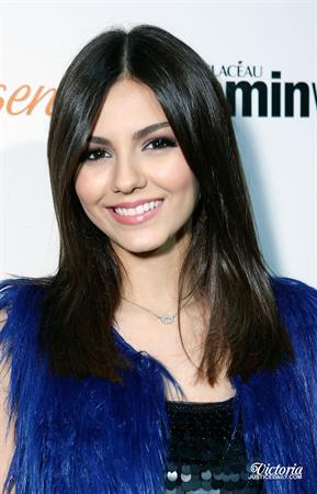 Victoria Justice Rolling Stone Lounge & Restaurant in LA 12/17/12 