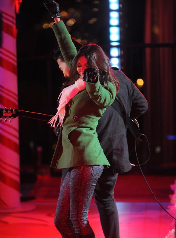 Victoria Justice 80th annual Rockefeller Center Christmas Tree Lighting Ceremony NYC 11/28/12 