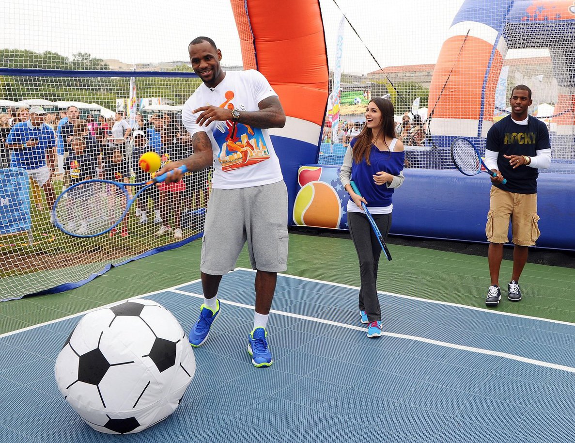 Victoria Justice Worldwide Day of Play event in Washington DC 9/24/11 