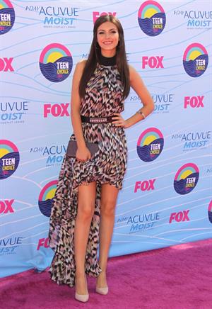 Victoria Justice - 2012 Teen Choice Awards in Universal City (July 22, 2012)